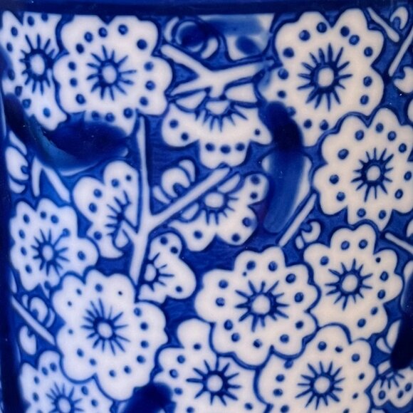 TWO’S COMPANY Chinoiserie Chintz Pattern Cobalt Blue & White Chinzware Mug - Picture 2 of 10